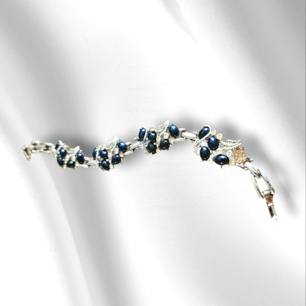 Vintage & Rare Mid-century Gold Tone Black Agate & Rhinestone Bracelet.